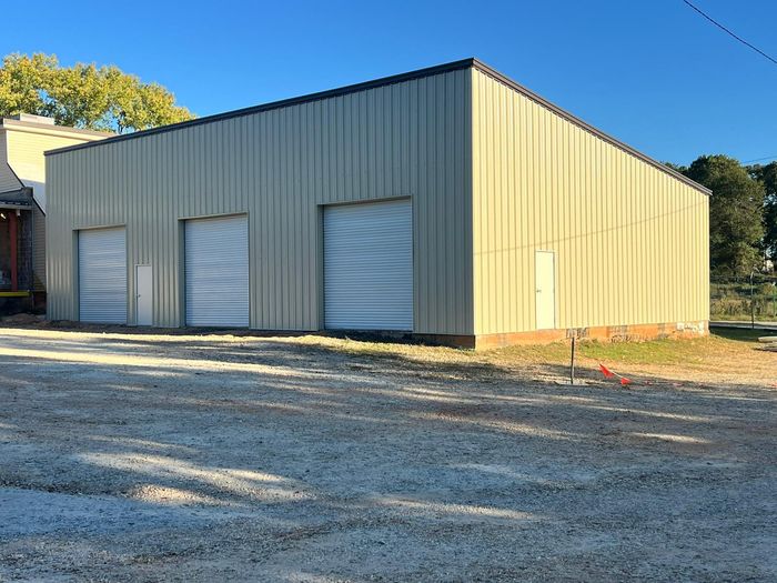 Steel structures and warehouses