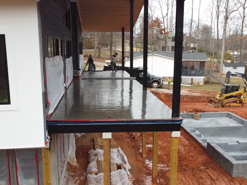 Elevated concrete terrace with retaining wall Matthews NC - MCR Concrete